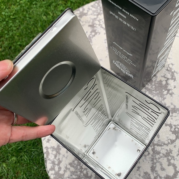 Tin container collectible Jack Daniels black white - Picture 9 of 11